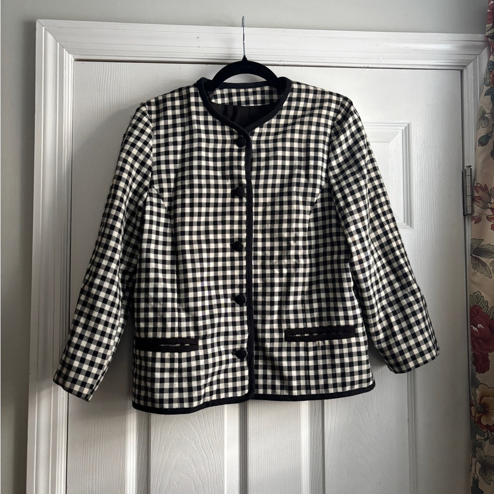 Chic Black and White Checkered Women's Blazer